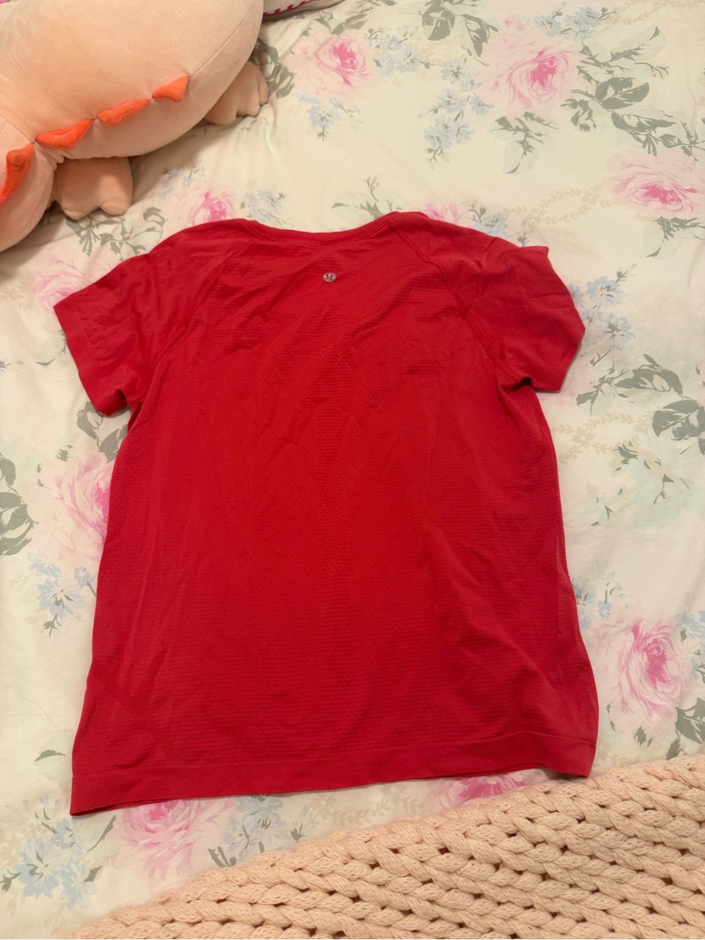Lululemon Swiftly tech short sleeve 2.0 waist length